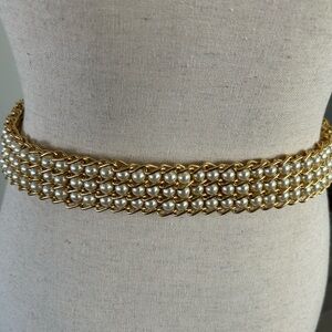 Elegant Gold and Pearl Women's Belt